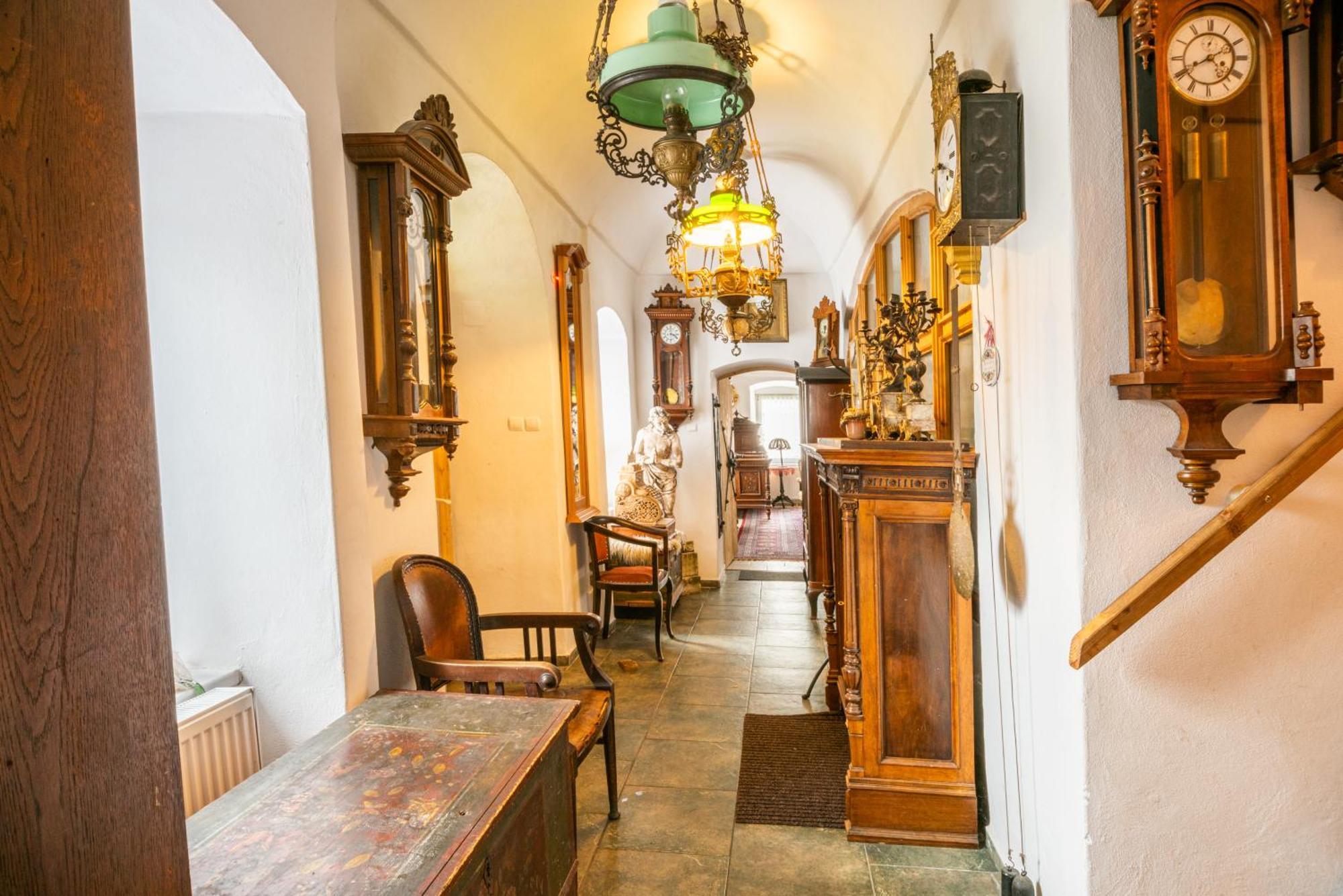 Hotel Zemianska Kuria Vachtar Kralova Lehota Exterior foto